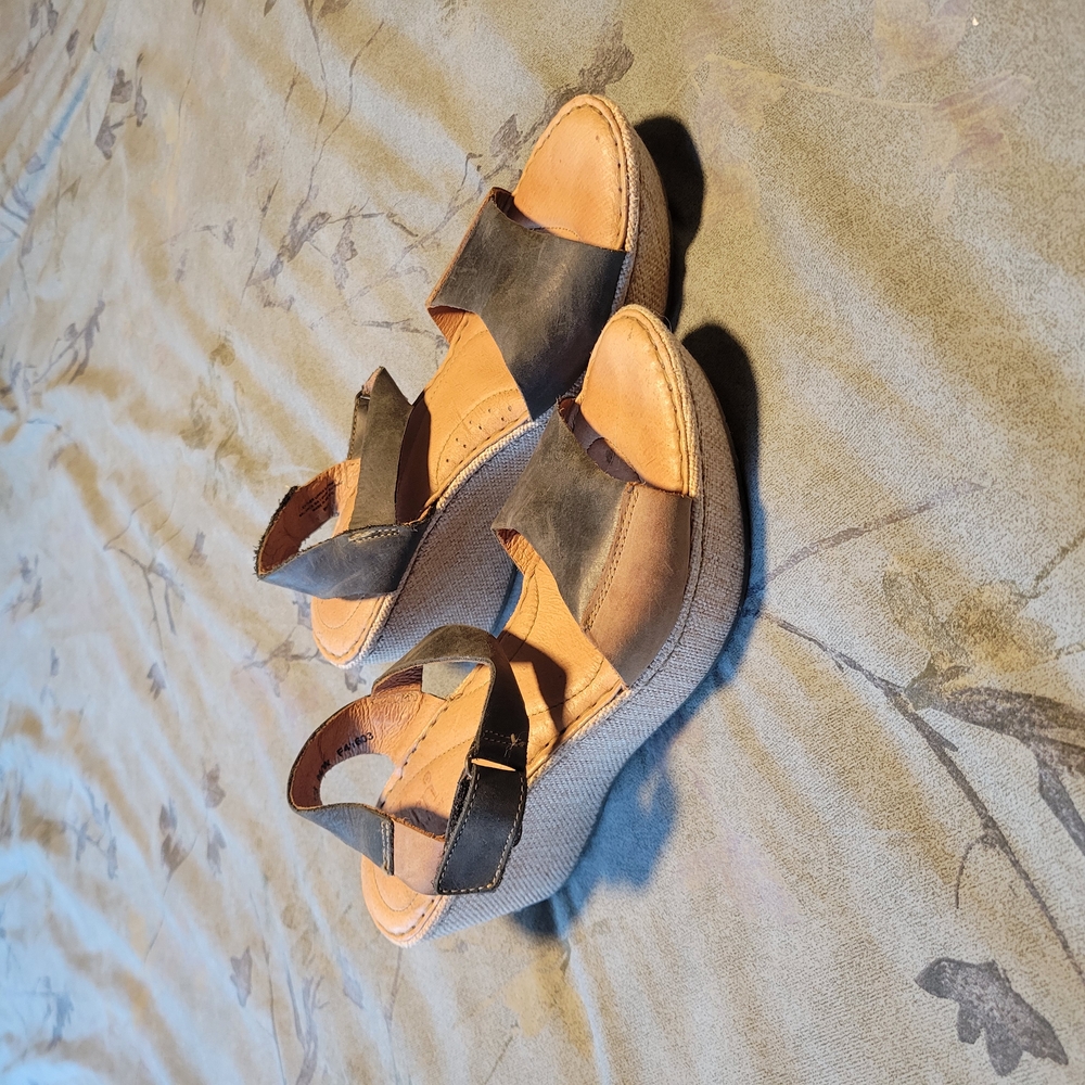 Stylish Black and Tan Women's Sandals
